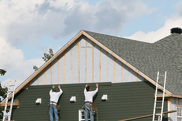 Professional Siding Contractor technician working in East Fultonham, OH